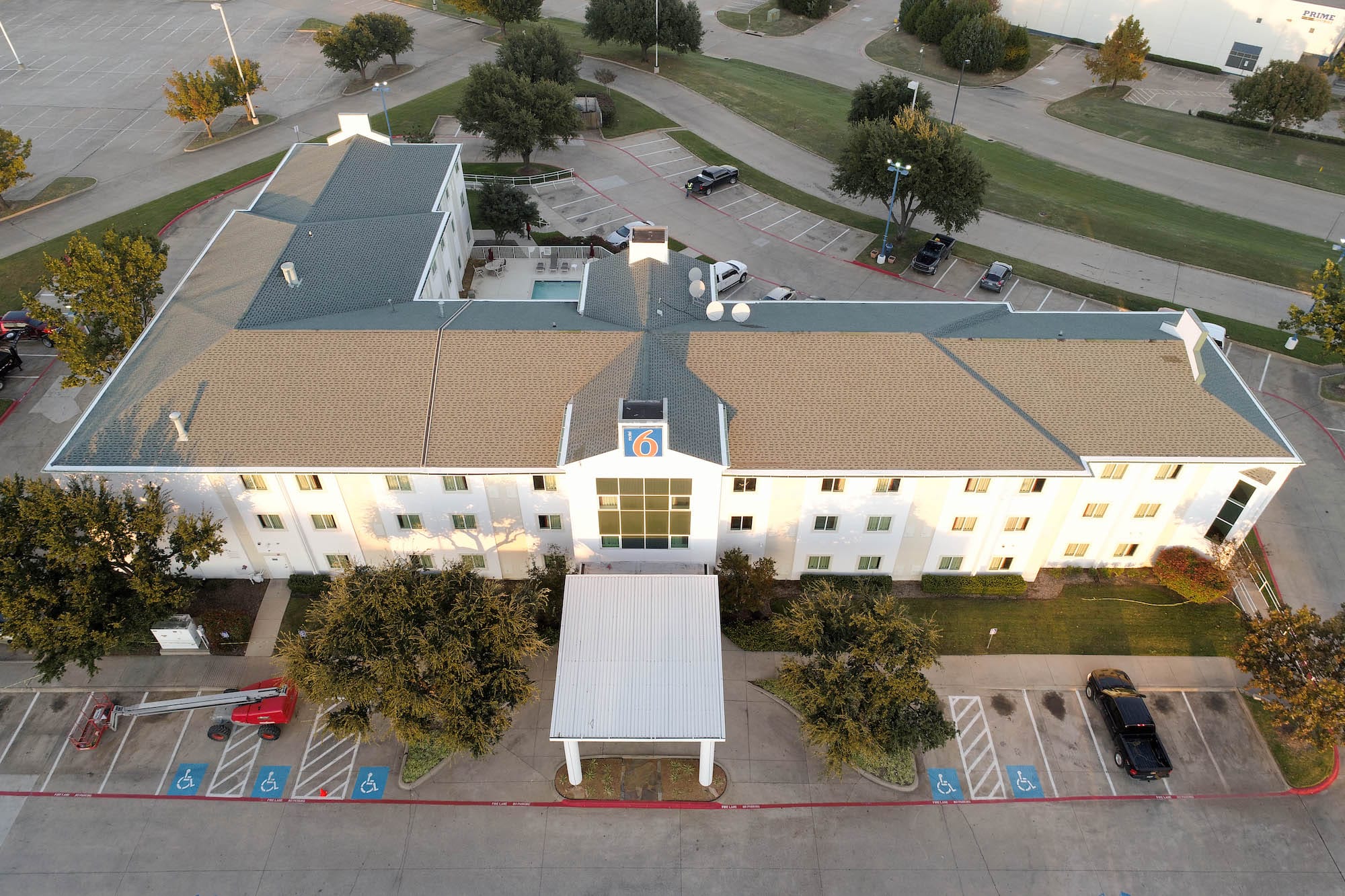 The roof of a motel 6.